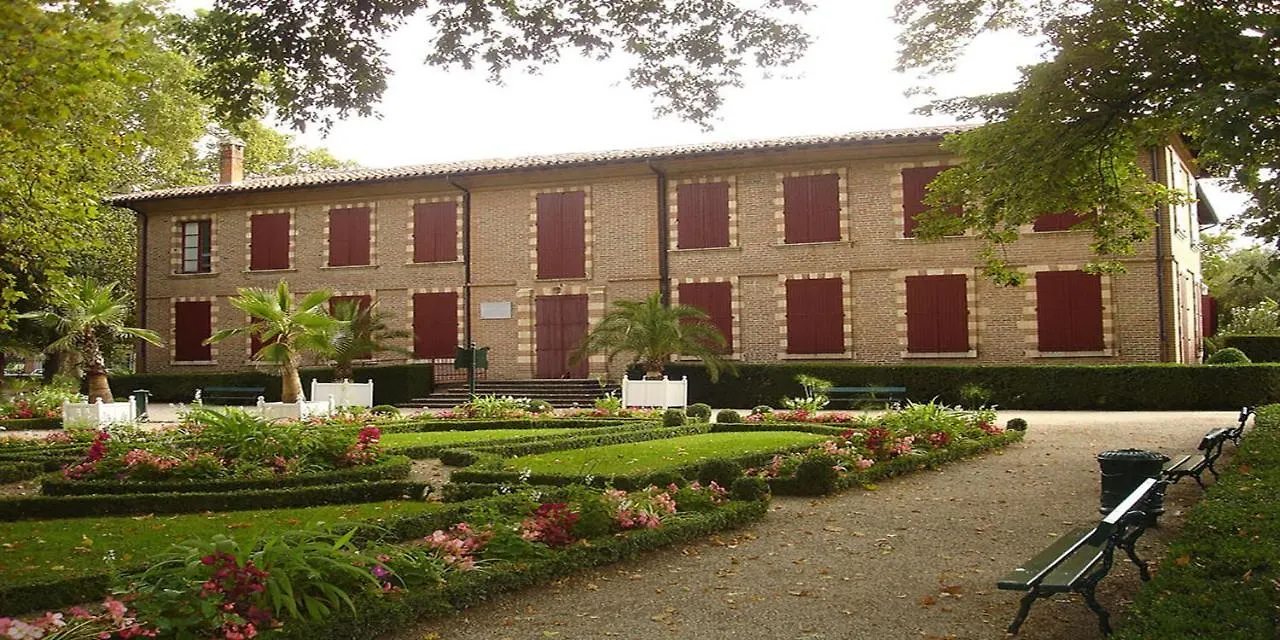 Appart Hotel Albi 0*,